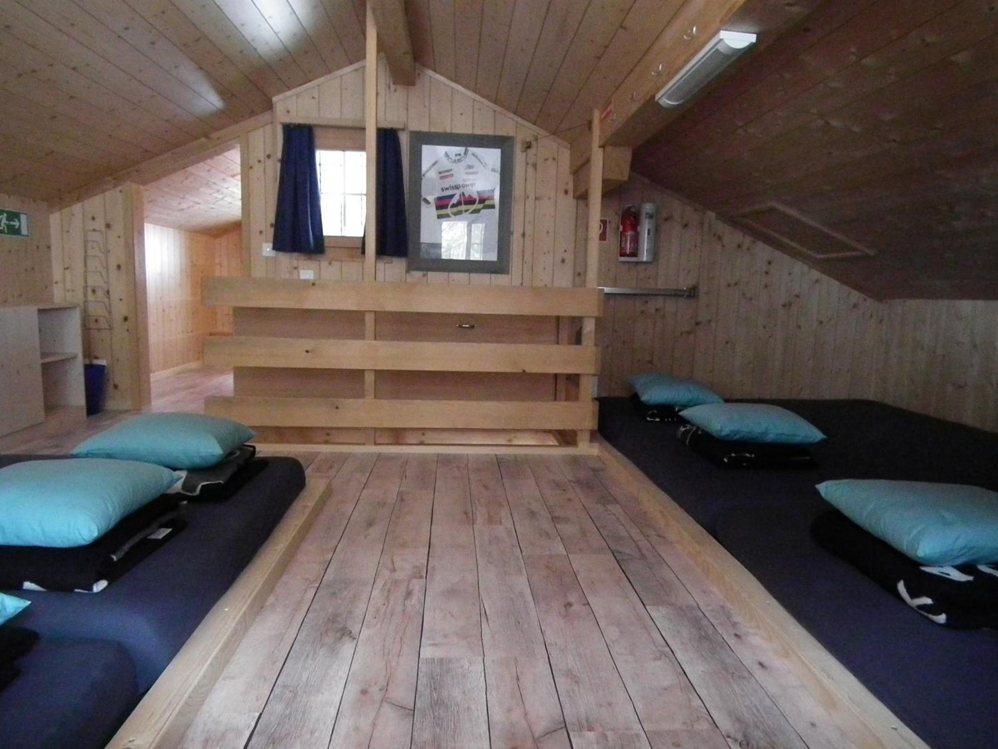 Alpenlodge Willigen Buitenkant foto